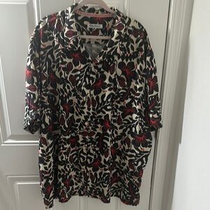 Tommy Bahama Black and White Boxy Notched Collar Shirt